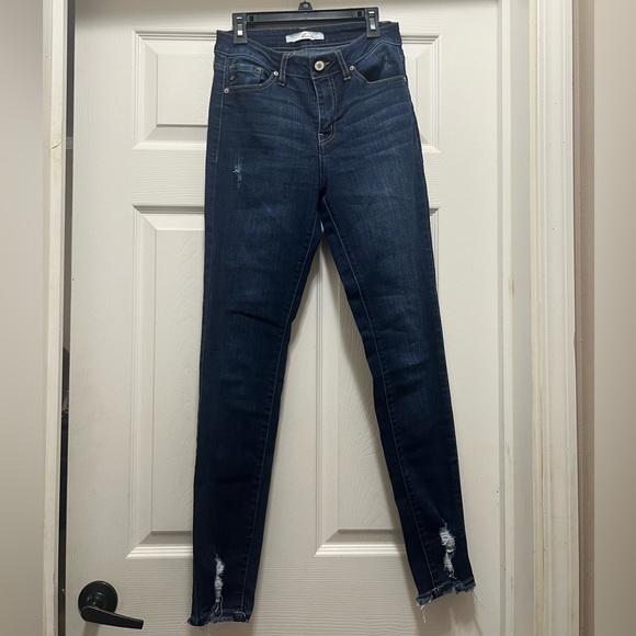 Kancan Skinny Highrise Jeans - Picture 4 of 4